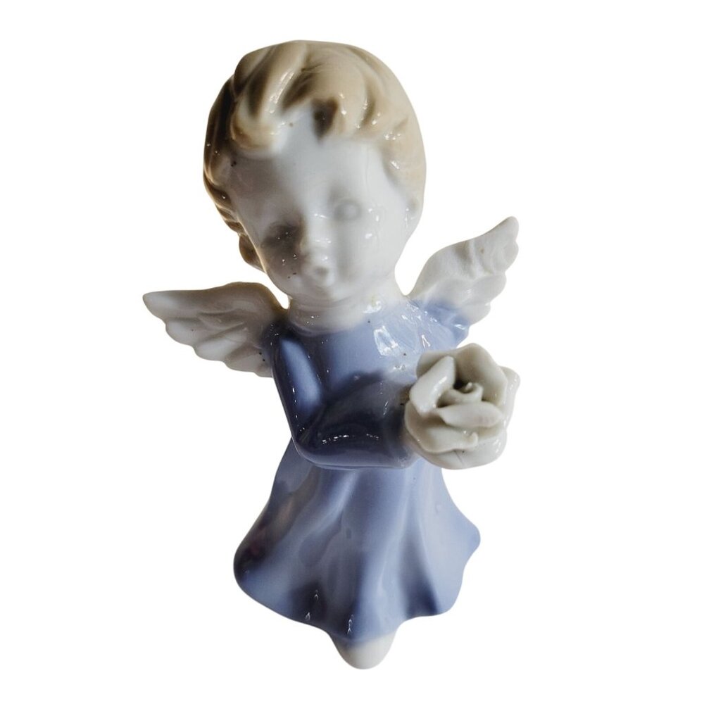 Christmas Angel Boy and Rose Sanmyro Japan Figurine with Original Label 1960s